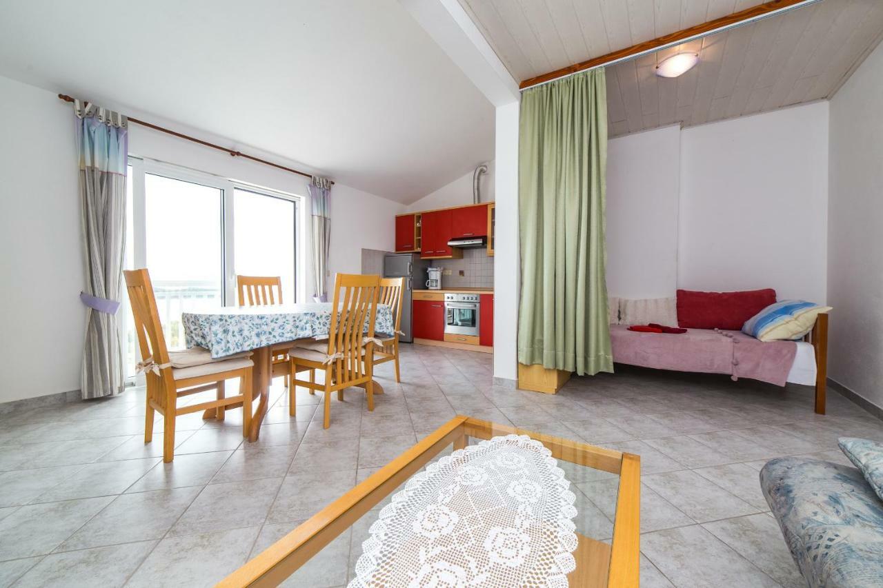 Apartments Rose Trogir Exterior photo