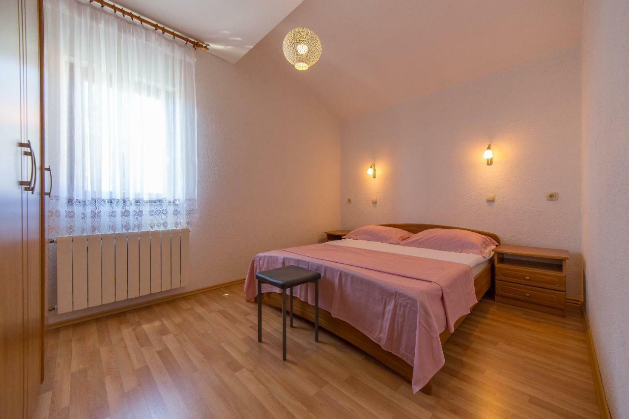 Apartments Rose Trogir Exterior photo