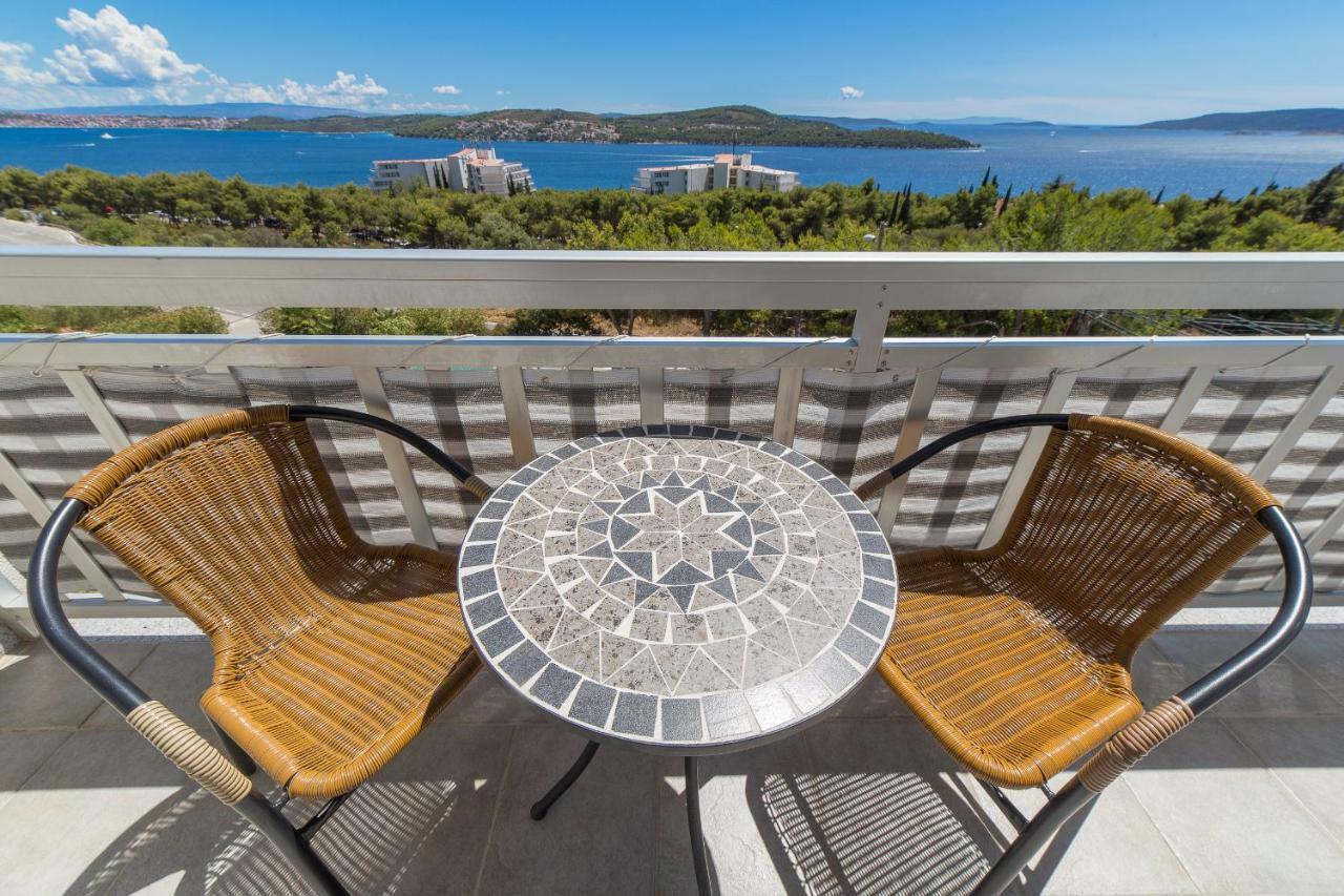 Apartments Rose Trogir Exterior photo