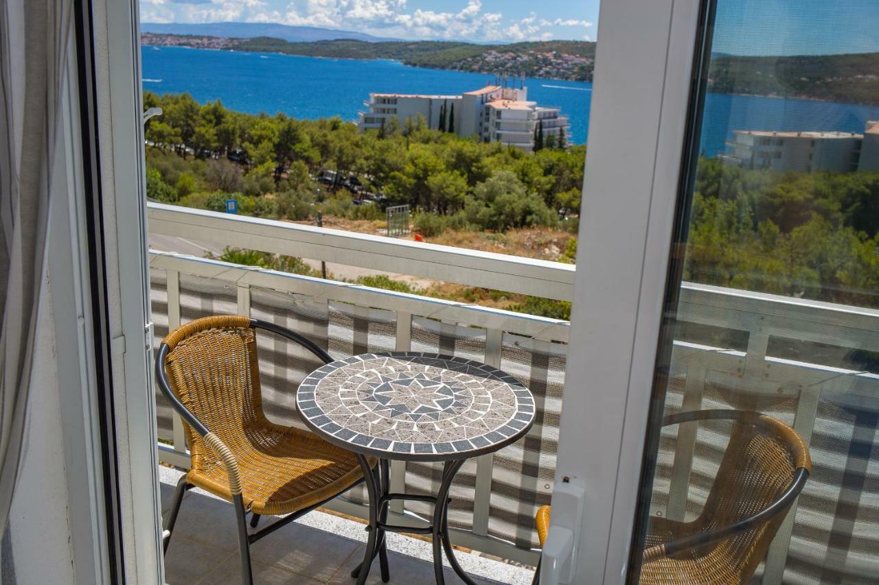 Apartments Rose Trogir Exterior photo
