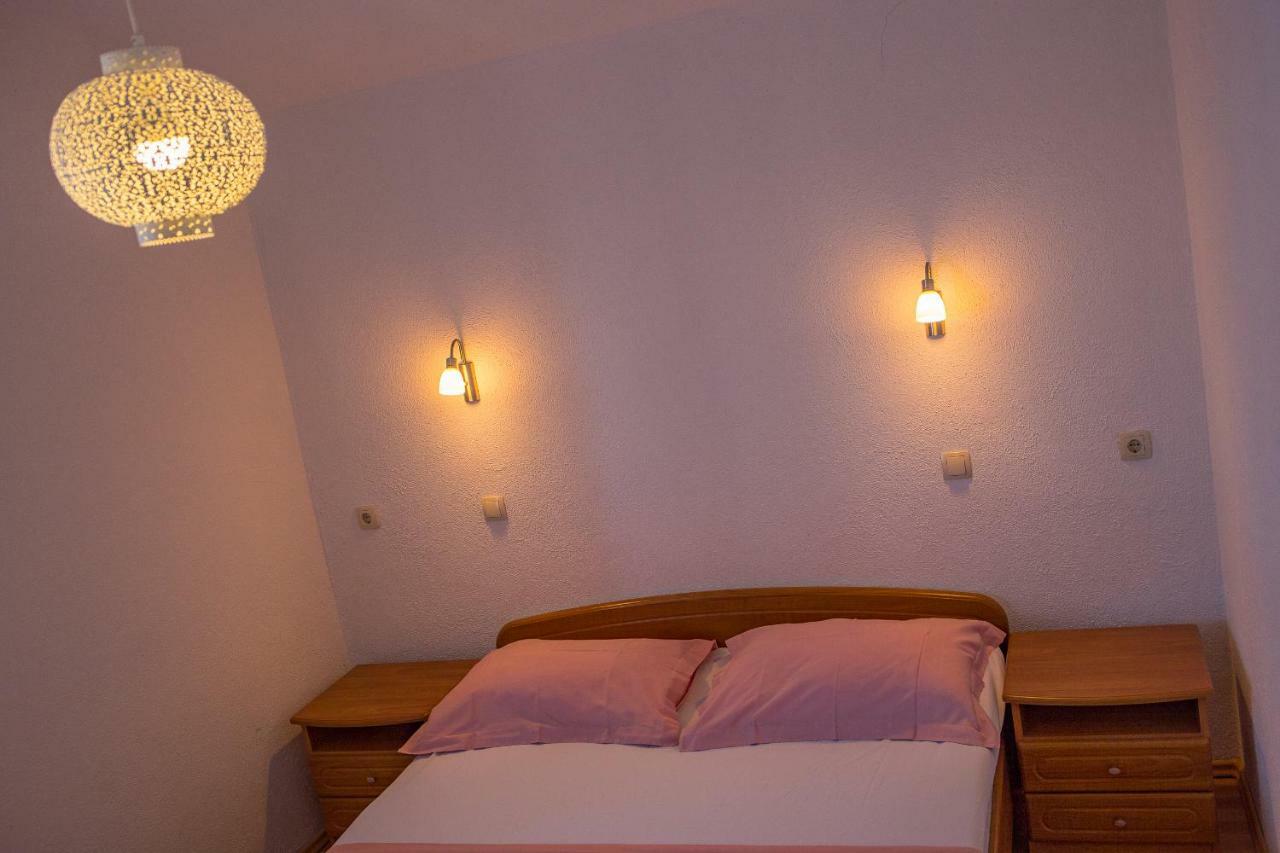 Apartments Rose Trogir Exterior photo